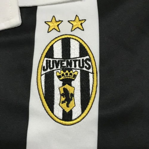 Retro Juventus Home Jersey 1999/00 Retro Juventus Home Jersey 1999/00