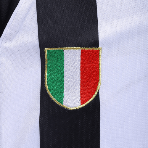 Retro Juventus UCL Home Jersey 2002/03 Retro Juventus UCL Home Jersey 2002/03