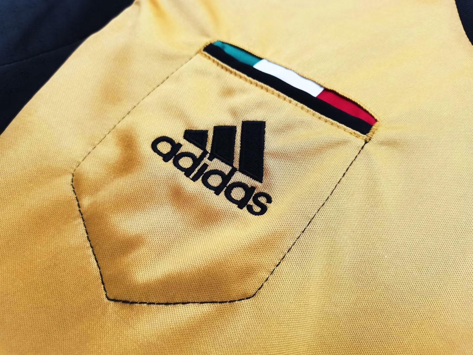 Retro AC Milan Third Jersey 2013/14 Retro AC Milan Third Jersey 2013/14
