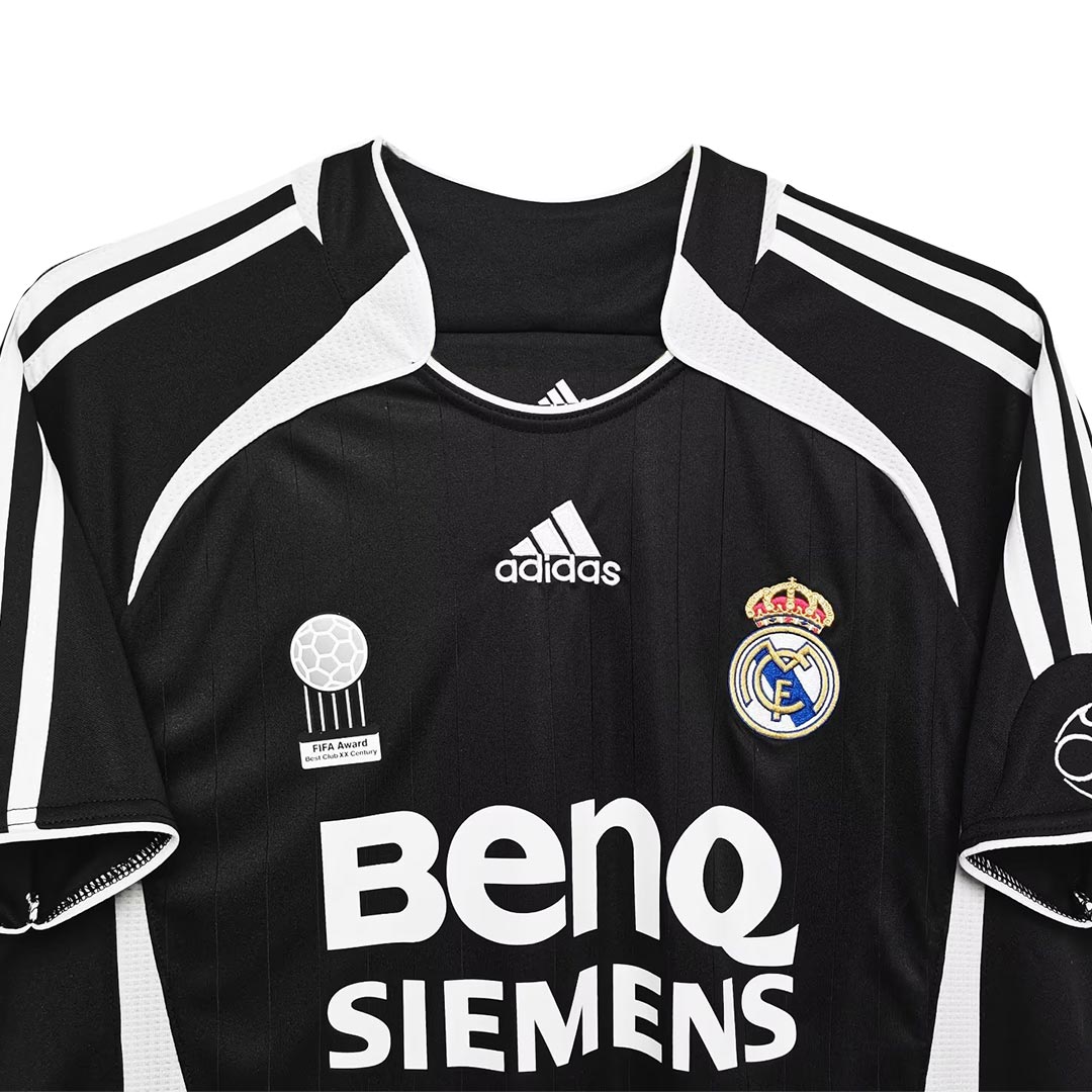 Ronaldo #9 Retro Real Madrid Away Jersey 2006/07 Ronaldo #9 Retro Real Madrid Away Jersey 2006/07