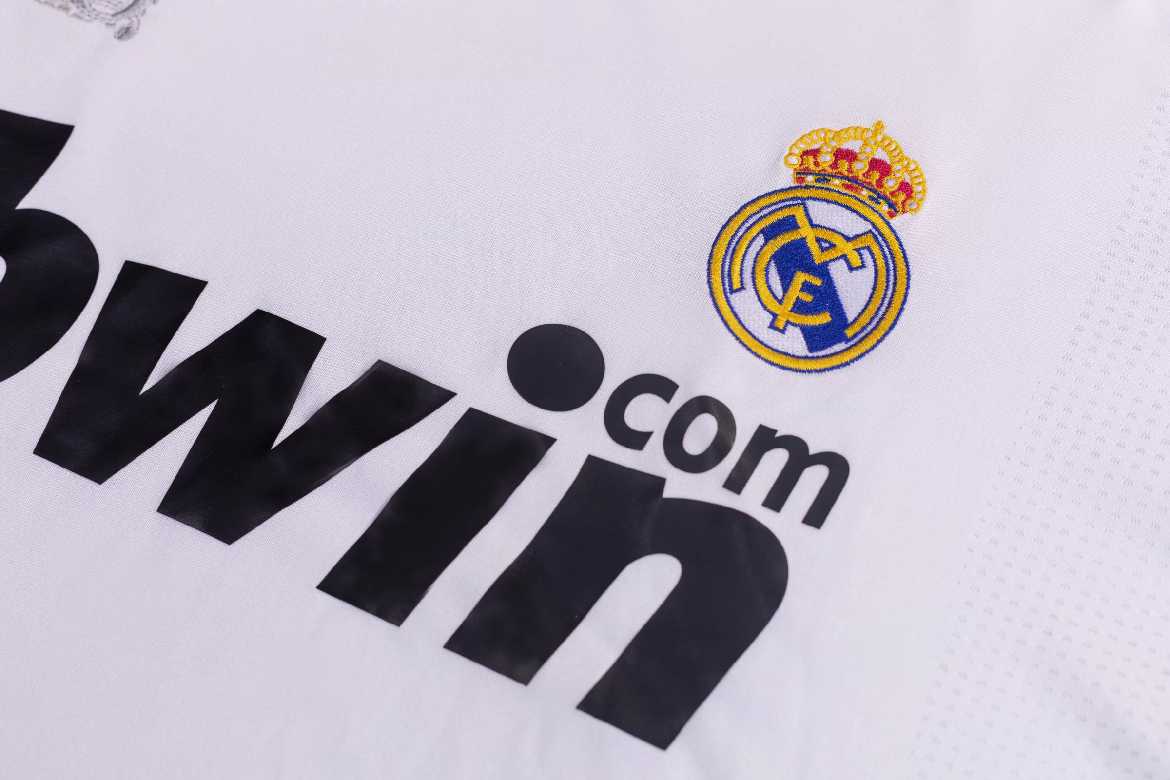 KAKA' #8 Retro Real Madrid Home Jersey 2009/10 KAKA' #8 Retro Real Madrid Home Jersey 2009/10