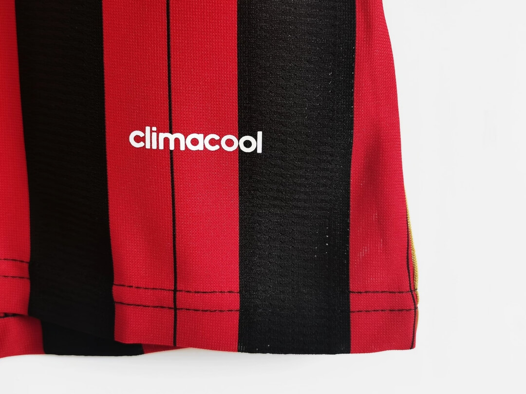 KAKA' #22 Retro AC Milan Home Jersey 2013/14 KAKA' #22 Retro AC Milan Home Jersey 2013/14