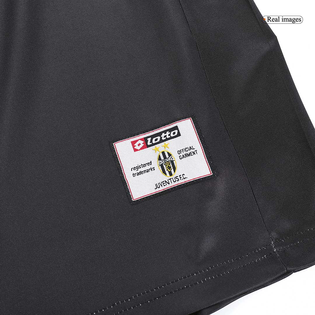 Del Piero #10 Retro Juventus Away Jersey 2001/02