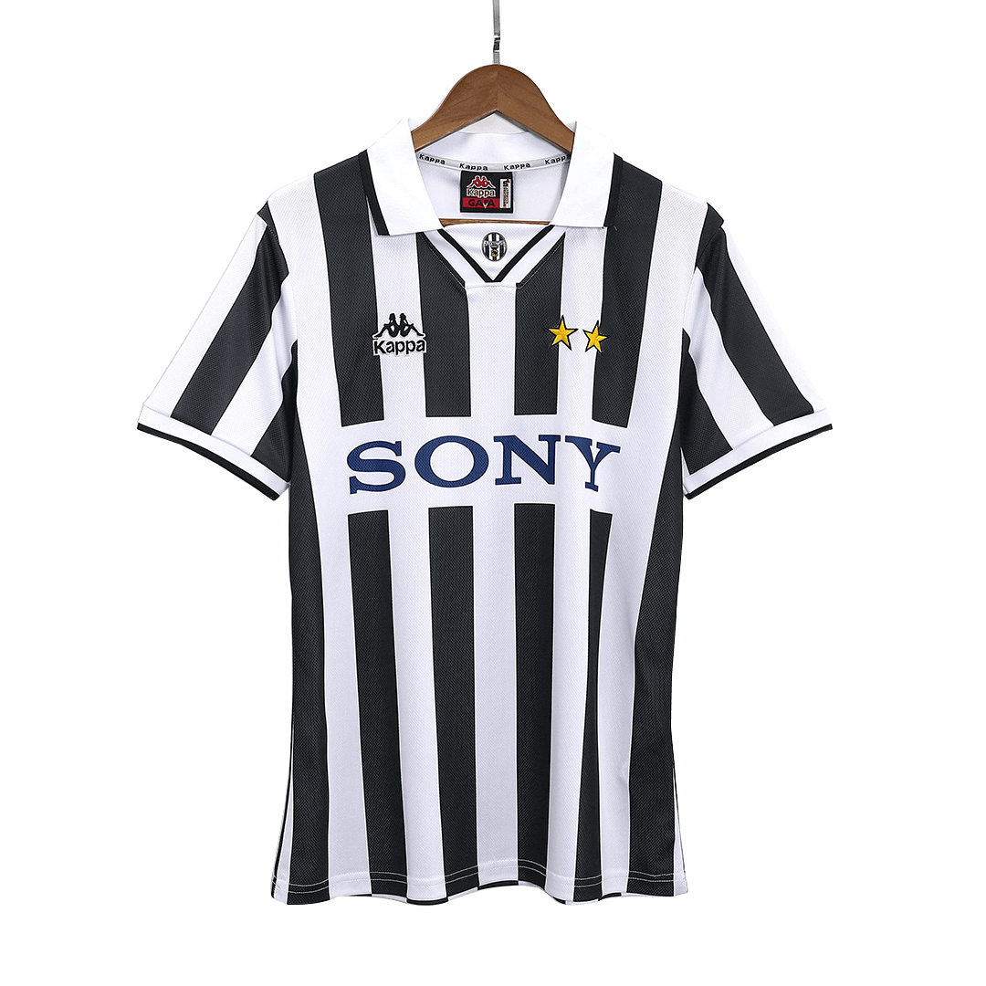 Retro Juventus Home Jersey 1996/97 Retro Juventus Home Jersey 1996/97