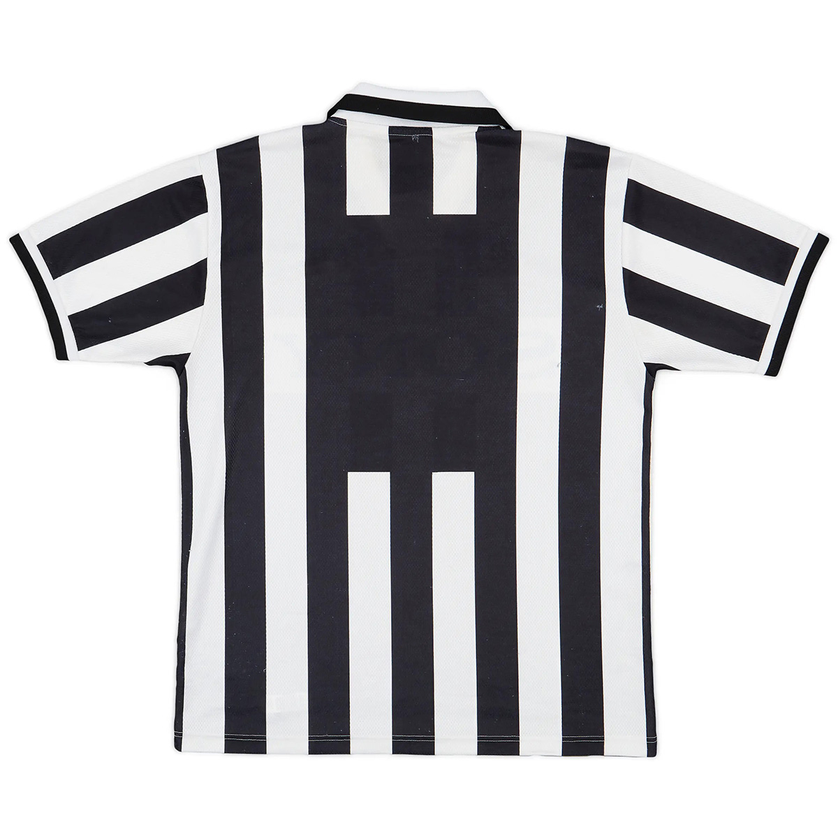 Retro Juventus Home Jersey 1996/97 Retro Juventus Home Jersey 1996/97